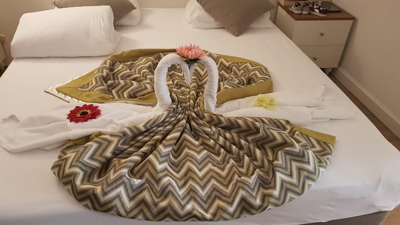 Zimmer Well Palace Side