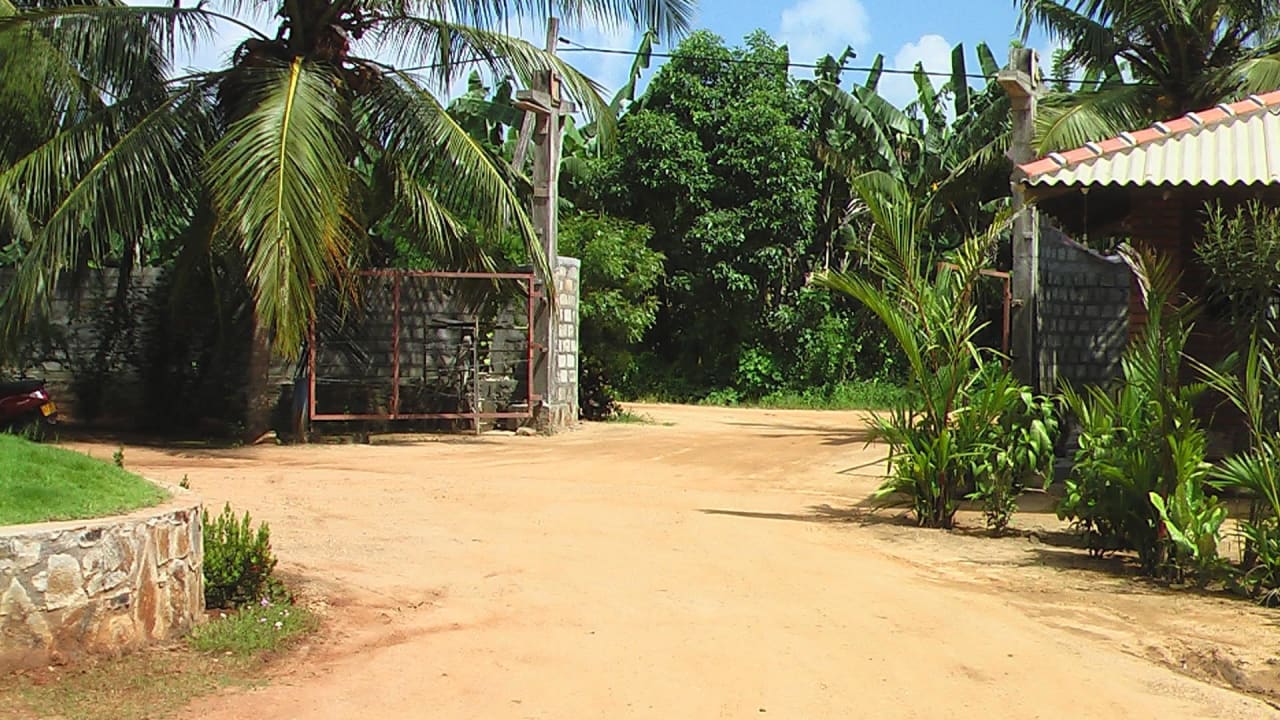 Grosse Kehre The Coconut Gardens Hotel