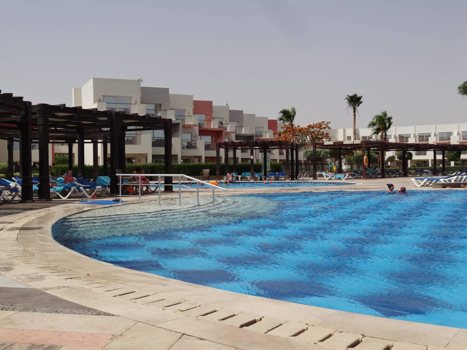 Pool SUNRISE Crystal Bay Resort