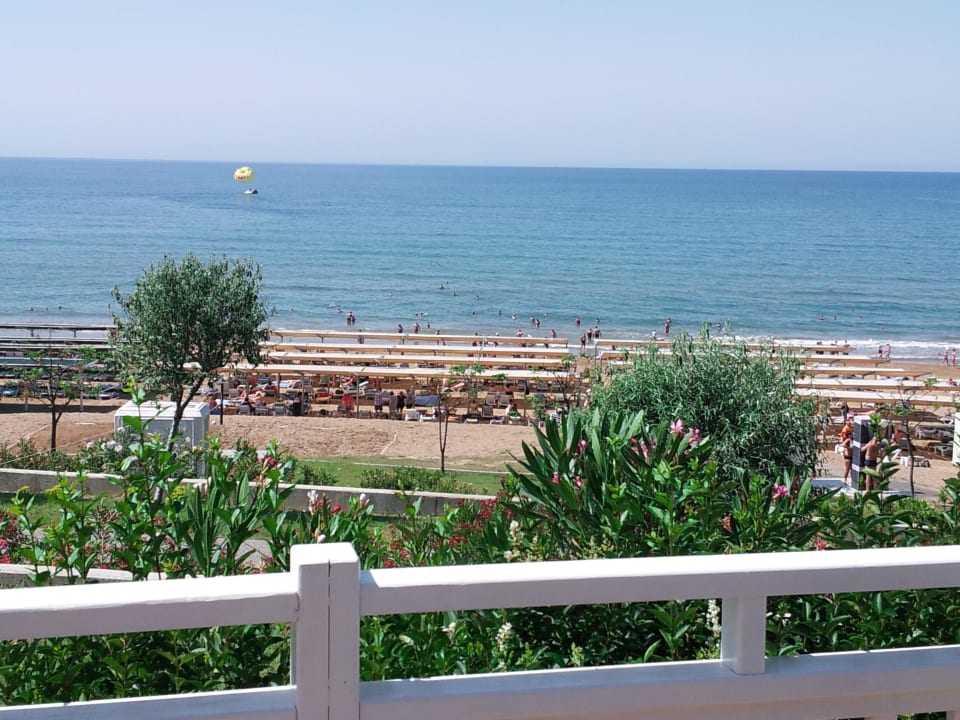 Blick von der Beachbar Club Sidelya Hotel