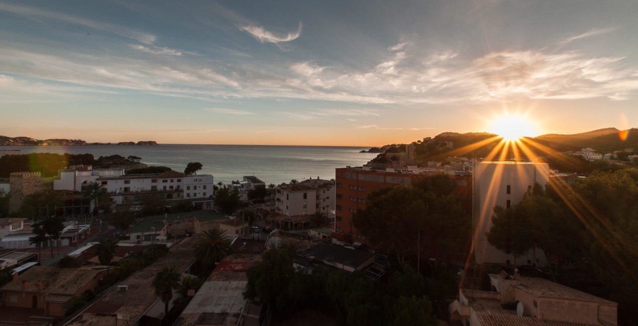 Blick vom Balkon in der 9. Etage  Valentin Reina Paguera