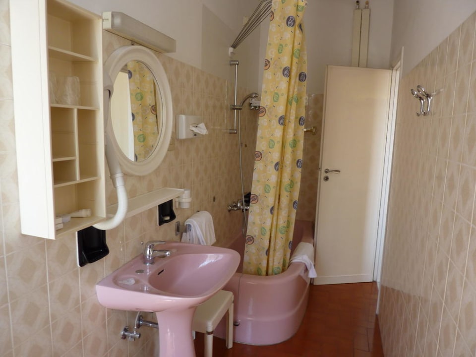 Tageslicht Bad Hotel Vittoria & Orlandini