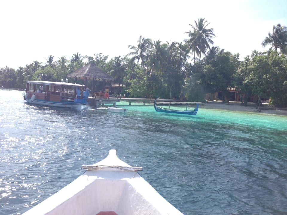 Anlegestelle bei Ankunft Vilamendhoo Island Resort & Spa