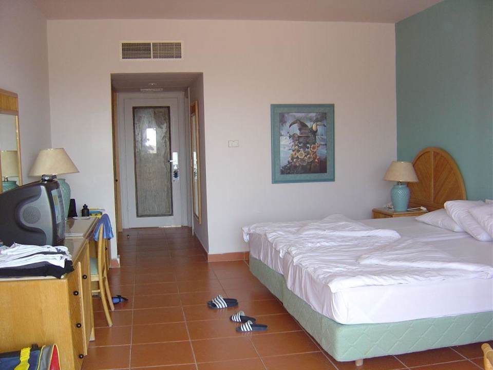 Unser Zimmer Nr. 5256 Parrotel Beach Resort
