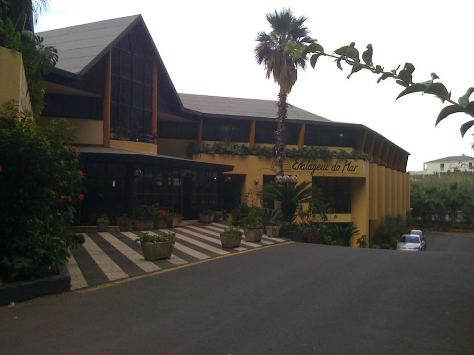 Der Hoteleingang Hotel Estalagem do Mar