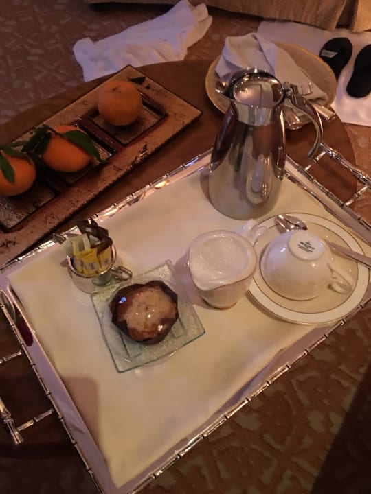 Toller Service um 04:00 Uhr, vor der Abfahrt Emirates Palace Mandarin Oriental