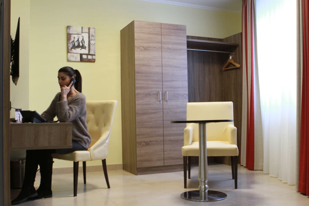 Zimmer Naam Hotel & Apartments