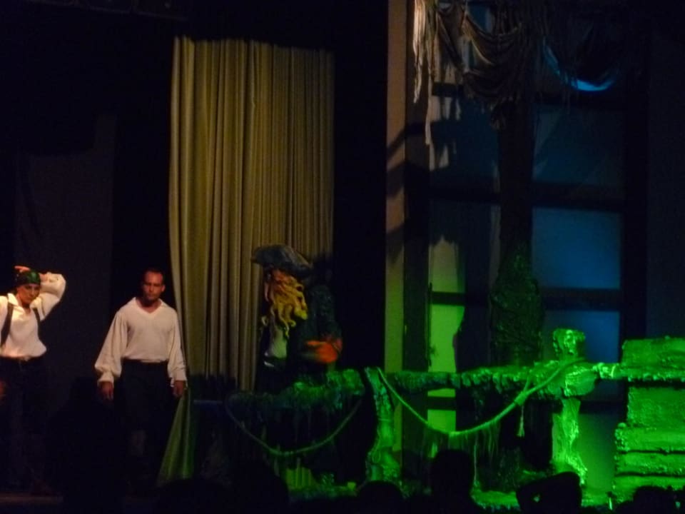 Show Pirates of Caribbean Limak Lara Deluxe Hotel & Resort