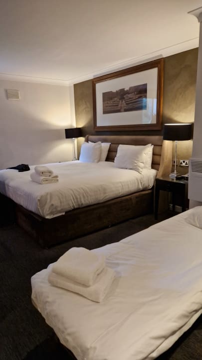 Zimmer The Landmark Hotel and Leisure Club