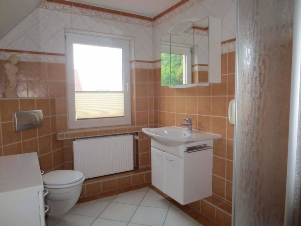 Bad mit Dusche Ferienhaus Beutnitz in Golmsdorf bei Jena