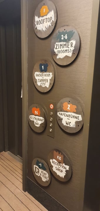 Lobby PIERDREI Hotel HafenCity Hamburg