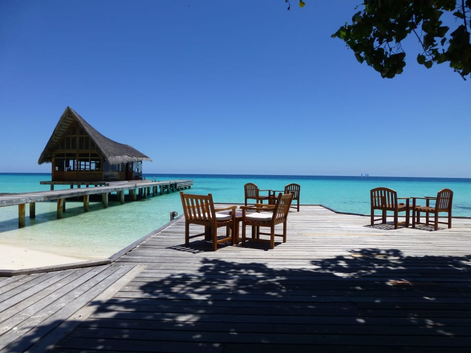 Dhoni Bar Kuramathi Maldives