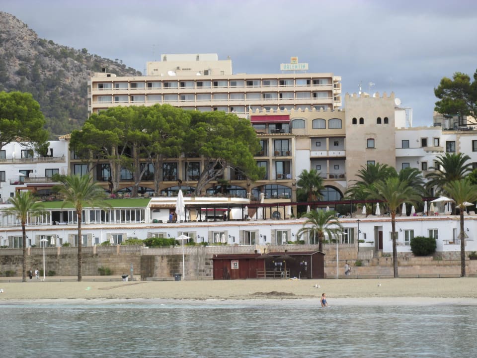 Blick über den Strand aufs Hotel Valentin Reina Paguera