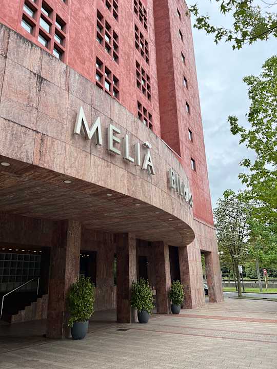 Außenansicht Hotel Melia Bilbao