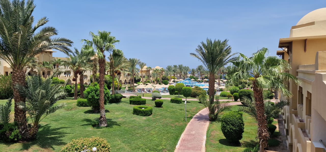 Gartenanlage Serenity Alpha Beach