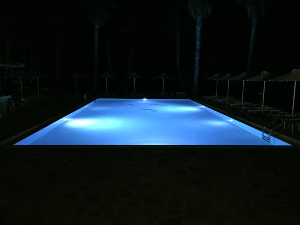 Pool Andromeda Apartments Hotel