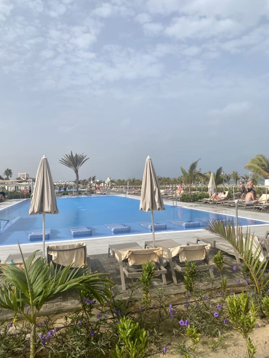 Pool Hotel Riu Karamboa