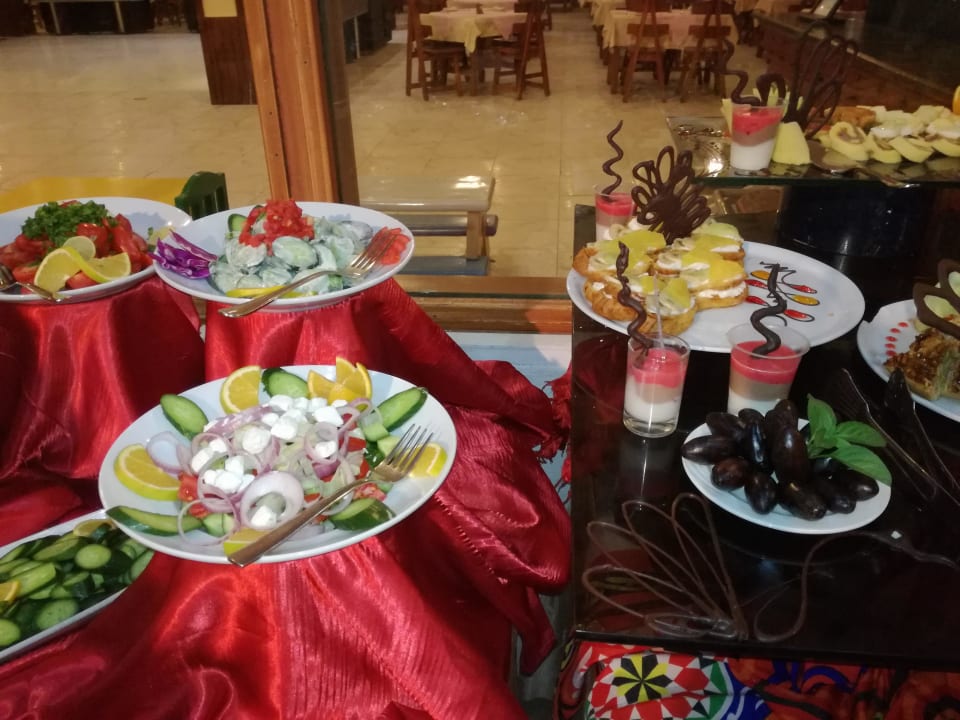 Schönes Buffet! Ghazala Beach