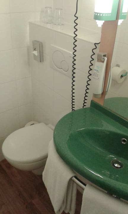 Łazienka Hotel Ibis Frankfurt Centrum