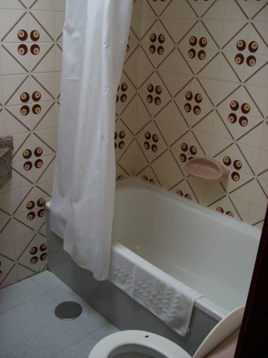 Badezimmer  HL Miraflor Suites Hotel