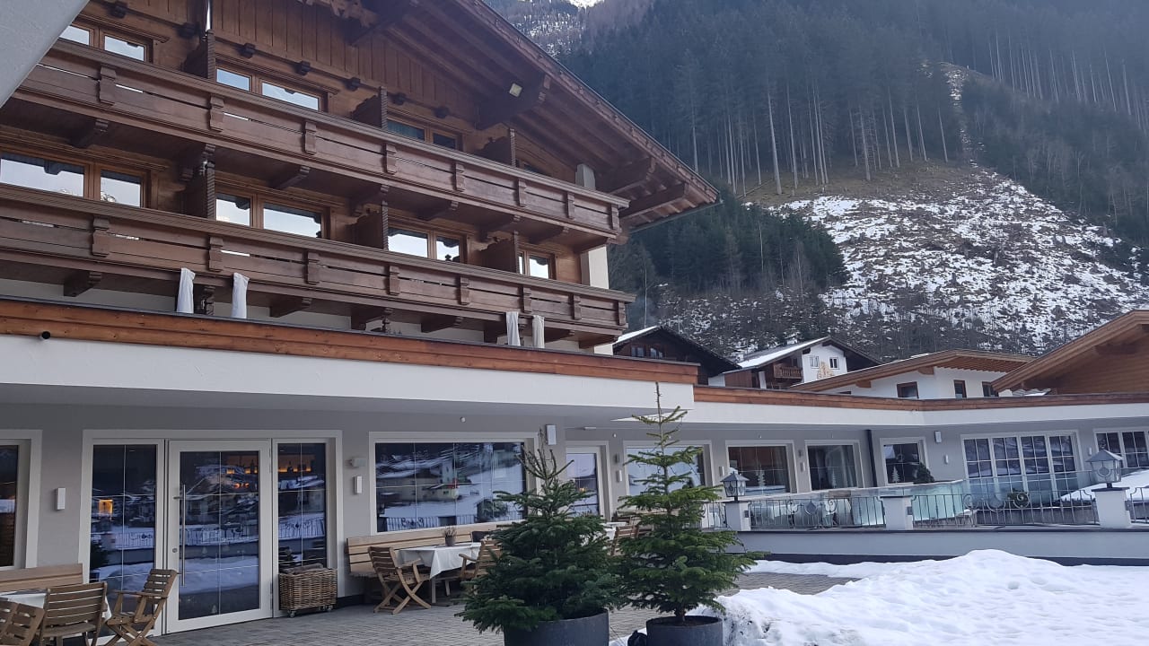 Außenansicht Vitalhotel Edelweiss