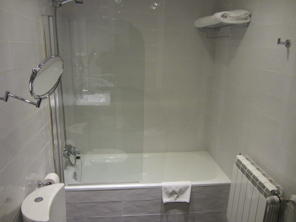 Bad Pamplona Catedral Hotel