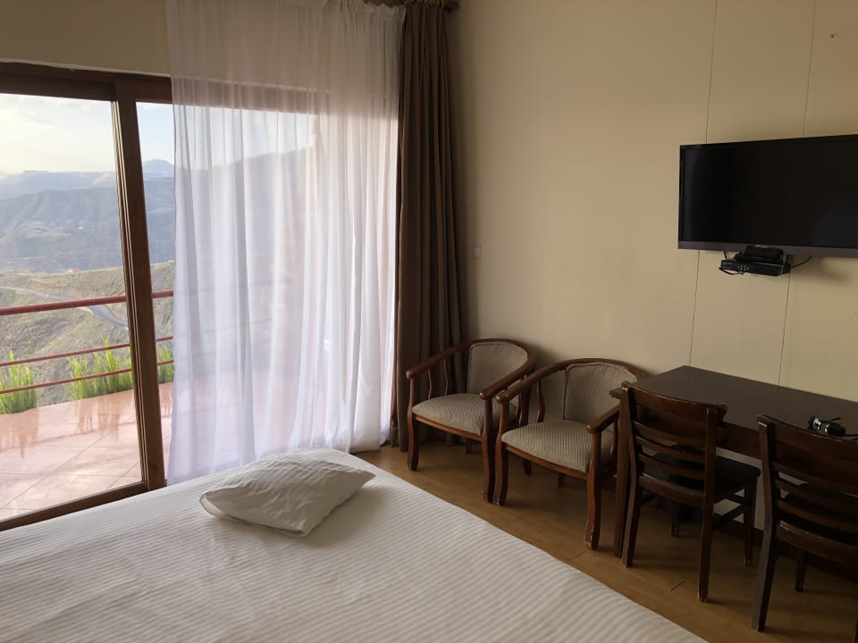 Zimmer Mountain View Hotel