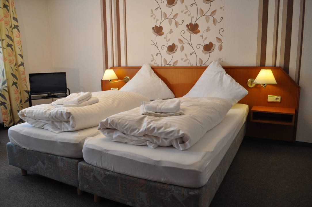2 Bett Zimmer Garni Hotel Engel