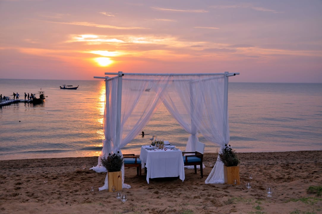 Unser Strand-Dinner La Flora Khao Lak