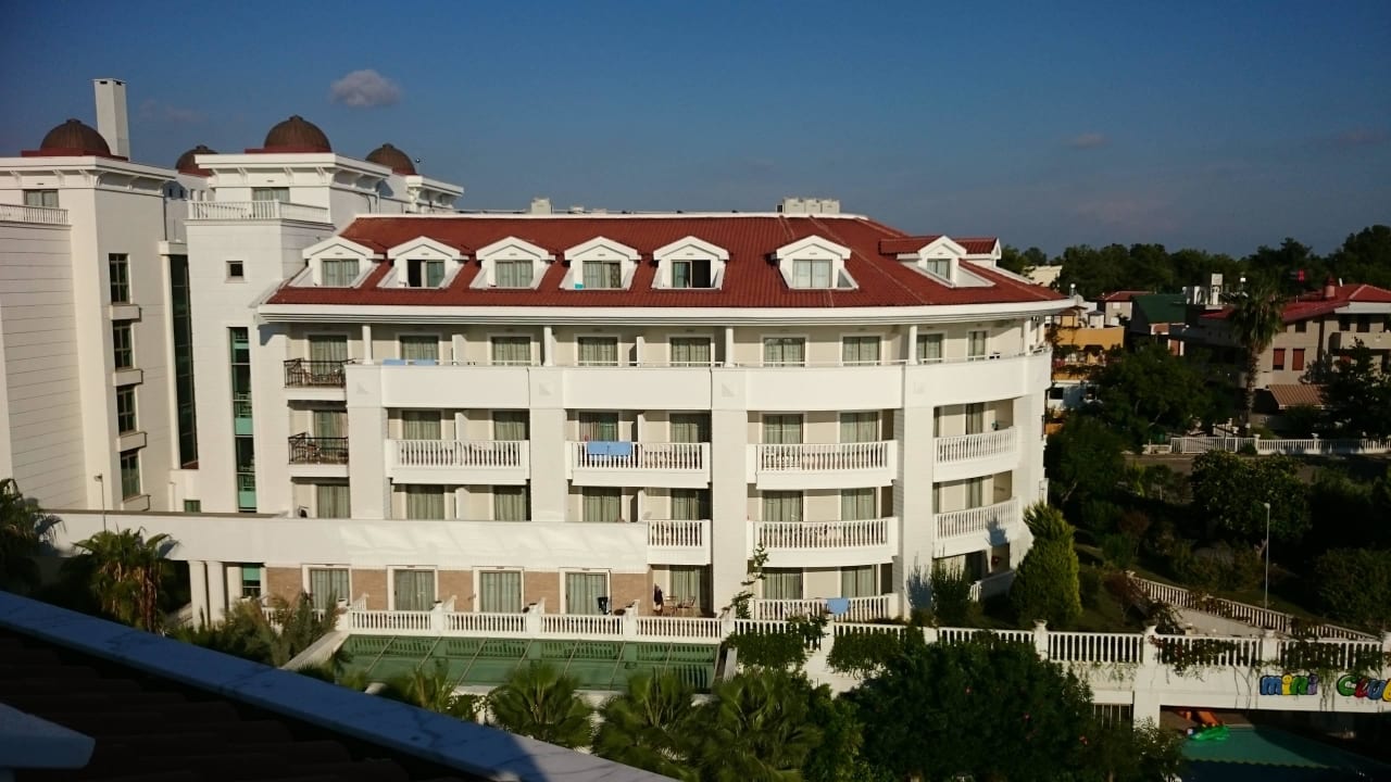 Ausblick vom Dachbalkon Alba Queen Hotel