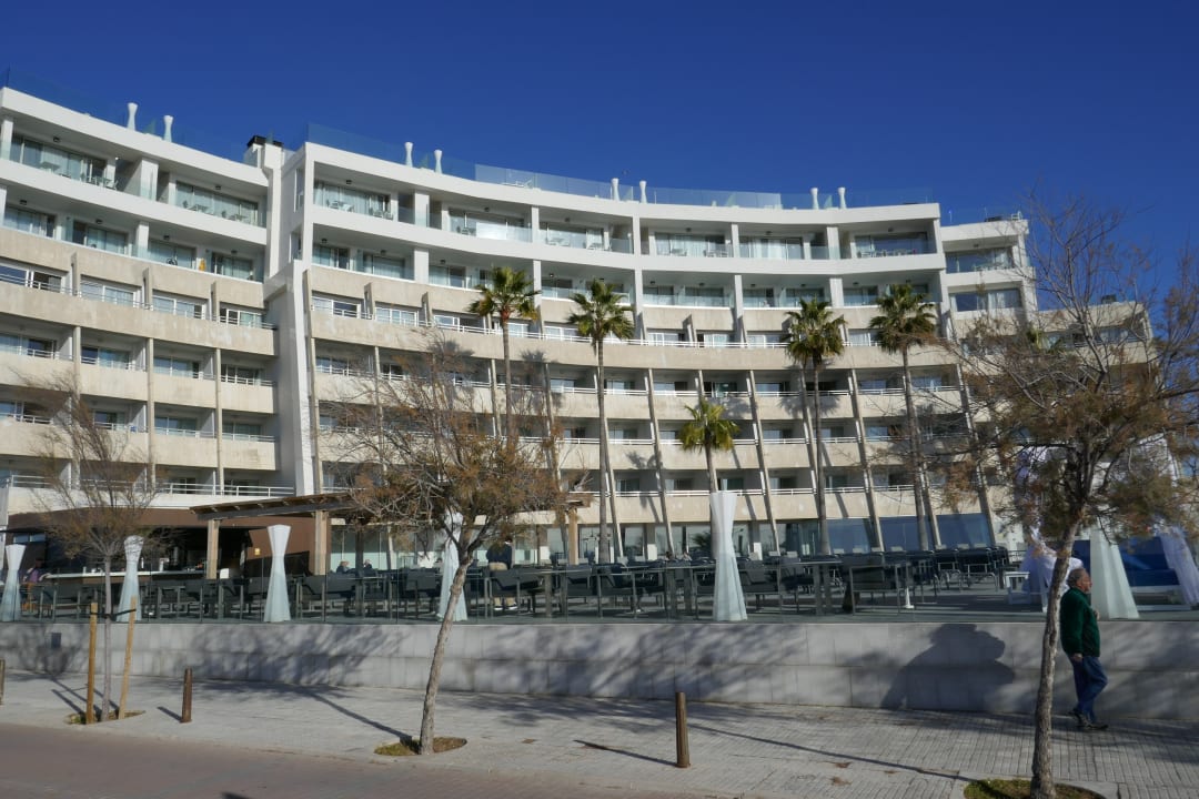 Außenansicht Aparthotel Fontanellas Playa
