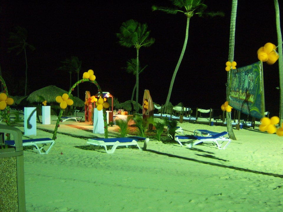 Strand bei Nacht  Punta Cana Princess All Suites Resort & Spa