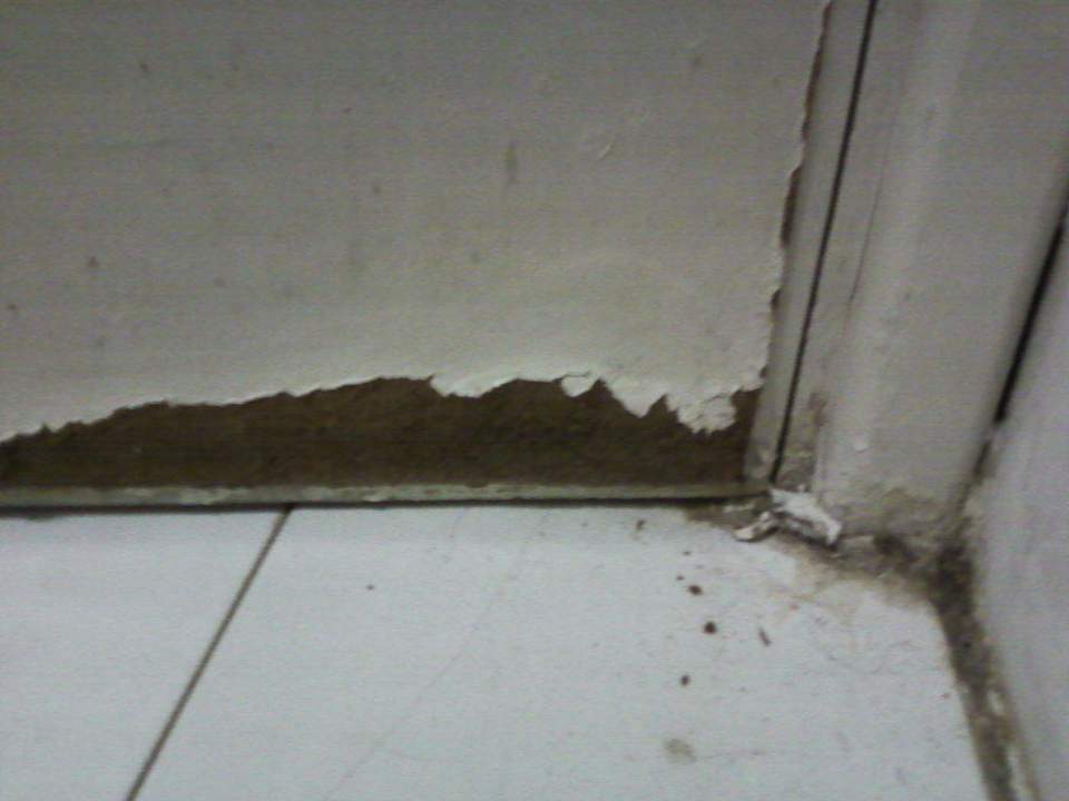 Badkamer deur Hotel Crown Resort Henipa