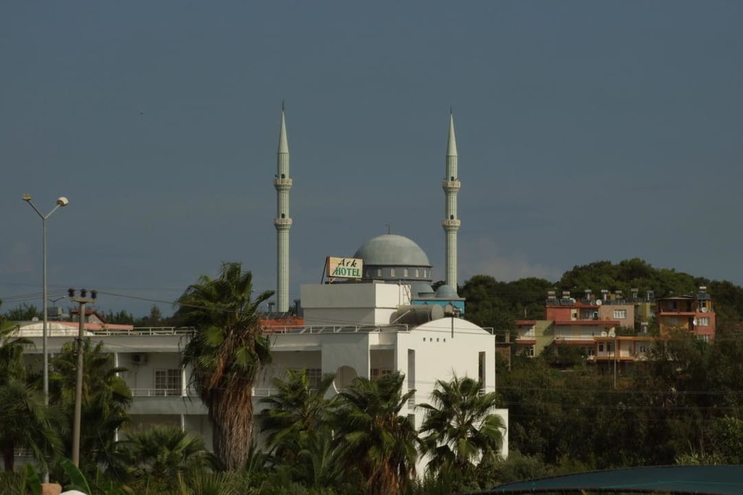 Ausblick auf die Moschee FUN&SUN Smart Hane Sun Hotel