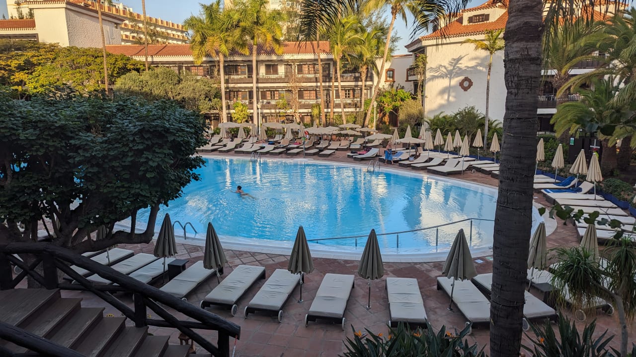 "Die Gartenanlage bei Nach..." Hotel Parque Tropical (Playa del Ingles