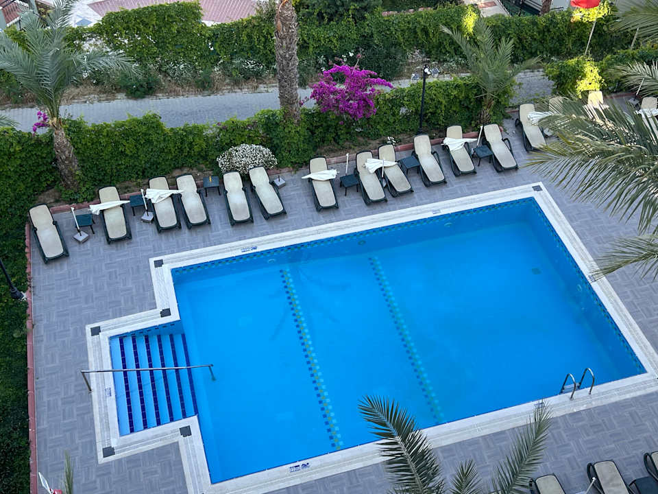 Pool Hotel Gardenia Beach
