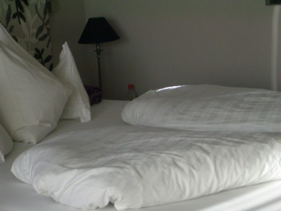 Herz im Schlafzimmer Garni-Hotel Minigolf