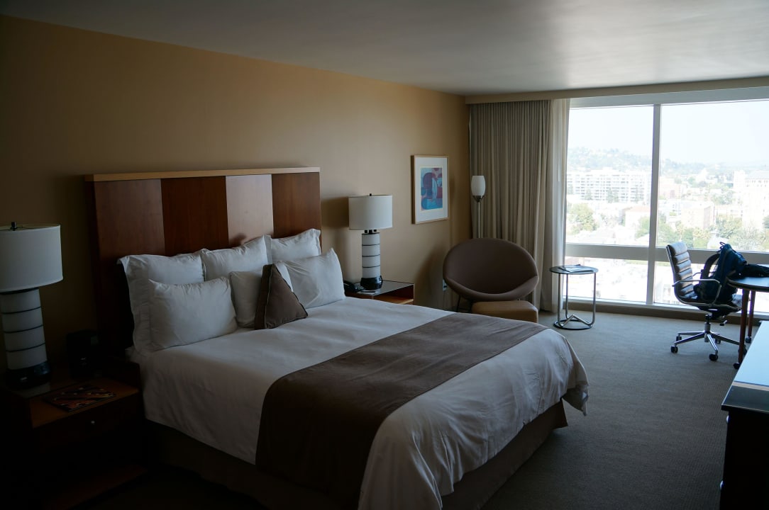 . Loews Hollywood Hotel