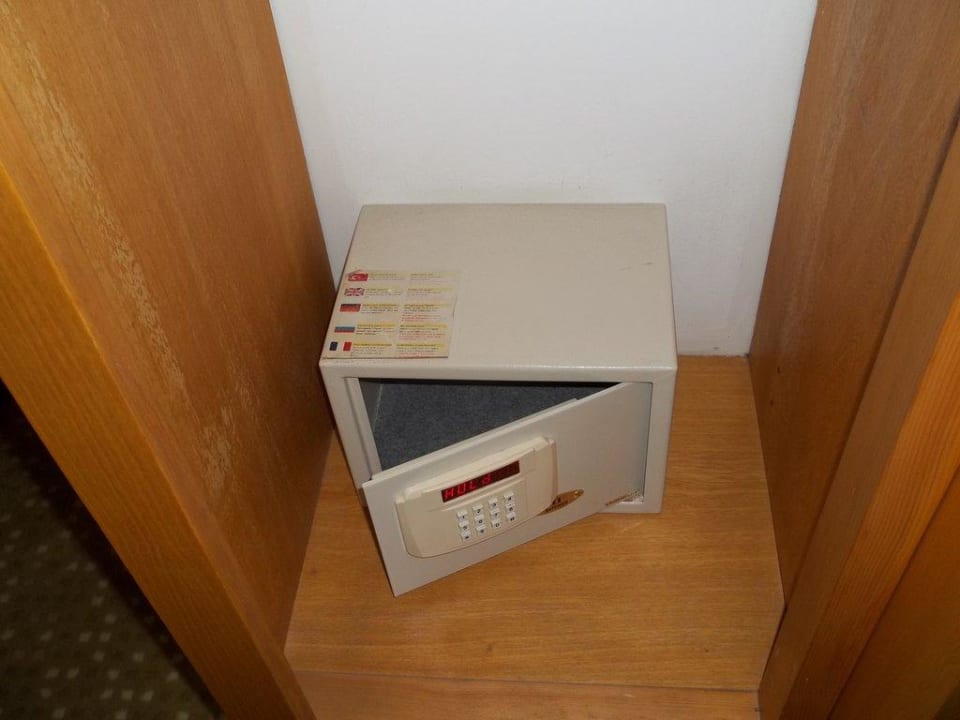 Safe Asteria Collection Side