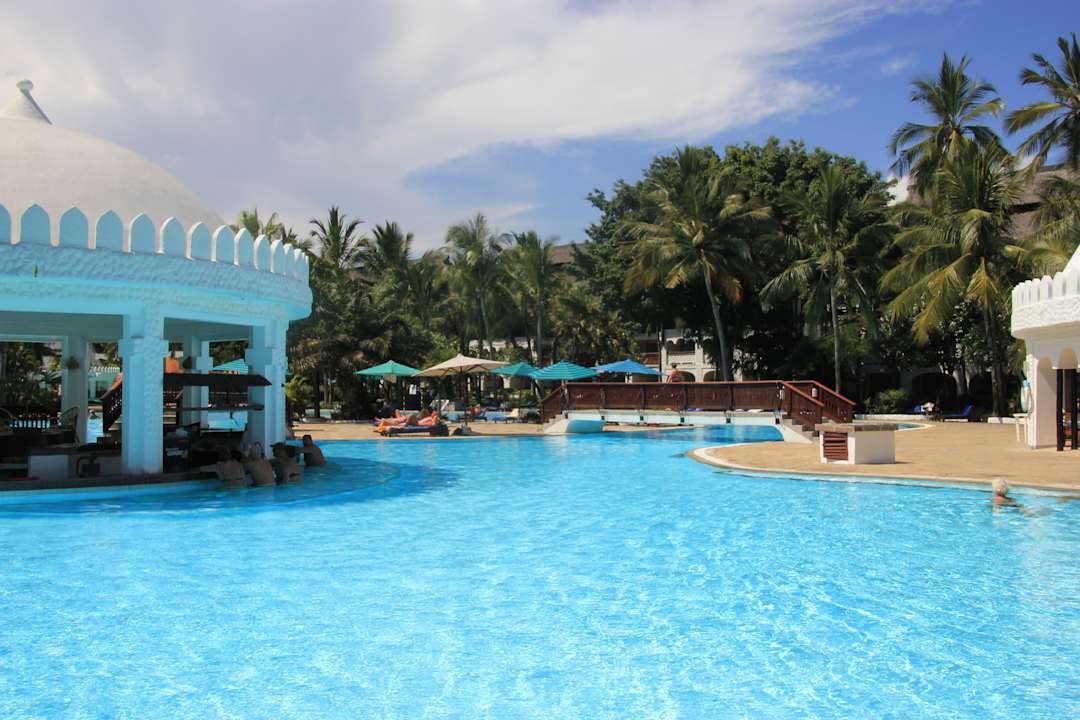 Pool Hotel Southern Palms Beach Resort