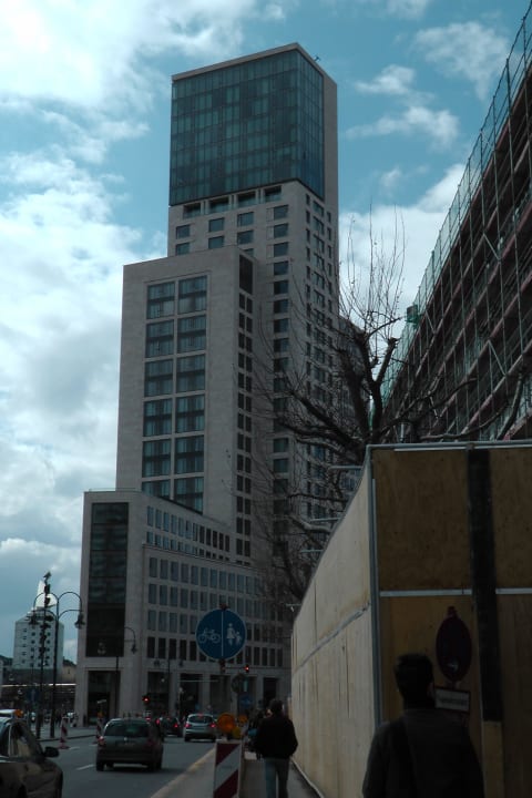 Außenansicht Waldorf Astoria Berlin