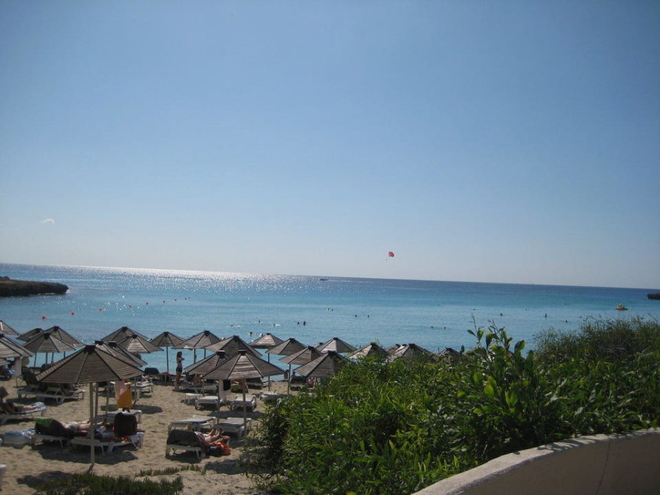 Blick aufs Meer Hotel Nissi Beach Resort