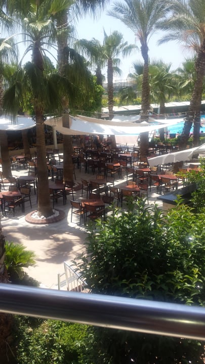 Blick auf die Poolbar Hane Family Resort