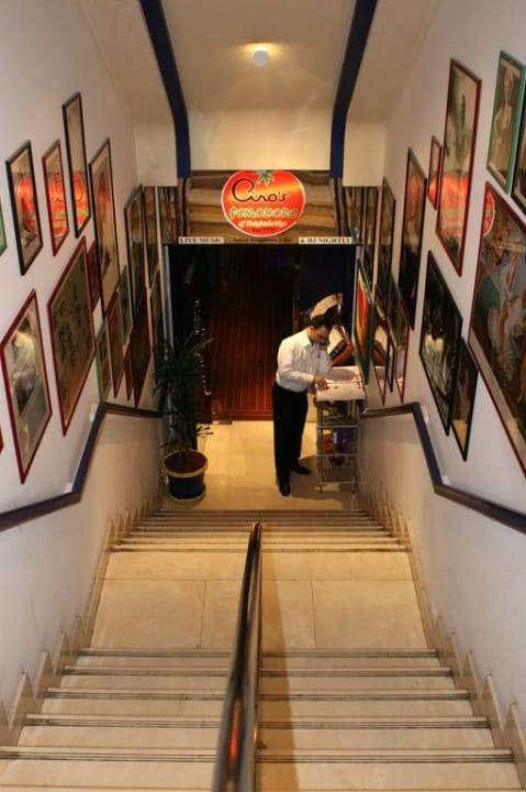 Restaurant Pomodoro Le Meridien Mina Seyahi Beach Resort & Waterpark