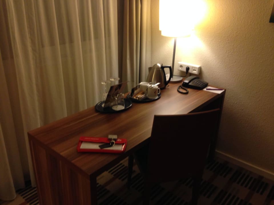Schreibtisch Mercure Hotel Saarbrücken Süd