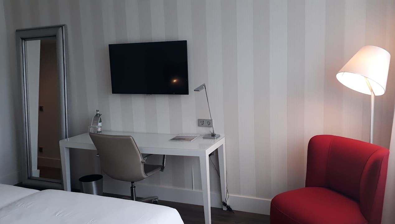 Zimmer NH Collection Köln Mediapark