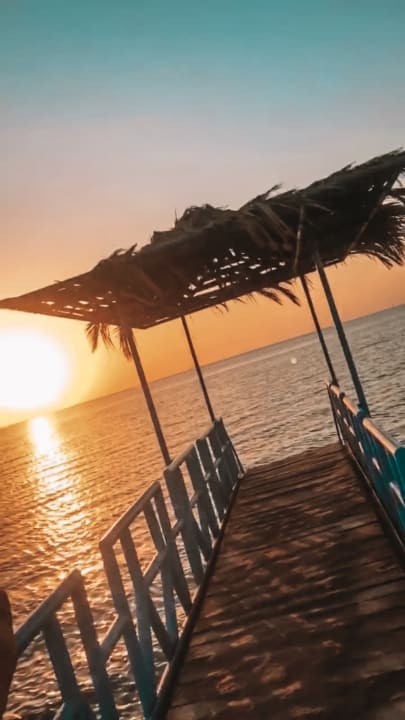 Strand Menaville Safaga