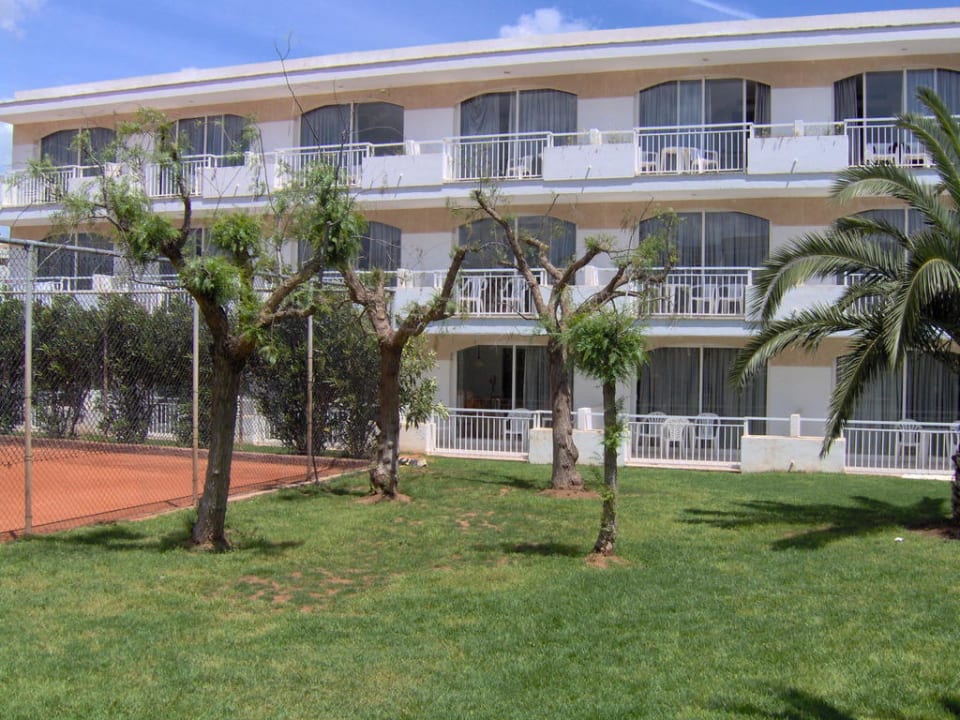 Für Tennis Fans ein tolles Hotel Club Simó Hotel by Senator