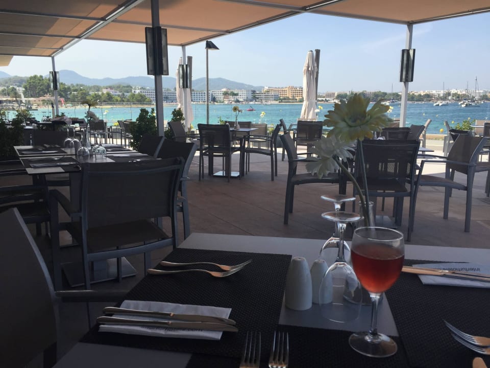 Terasse mit Meerblick NYX Hotel Ibiza - adults only