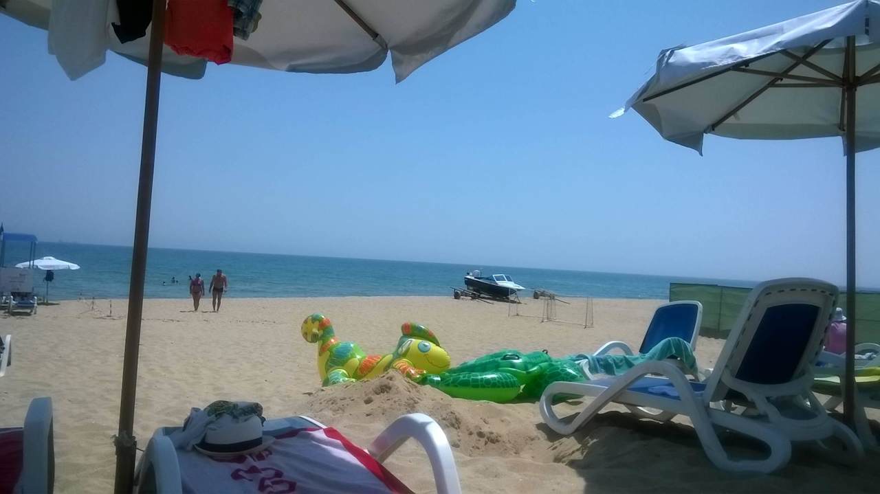 Plaża, leżaki, parasole Sol Luna Bay